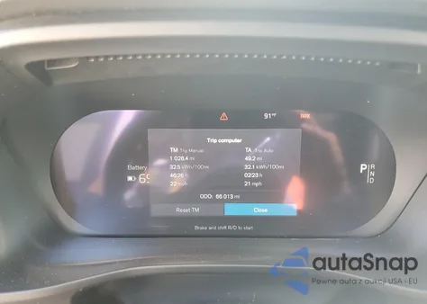 2022 Volvo Xc40 P8 Recharge Plus z USA, uszkodzony, nr VIN YV4ED3UR2N2716783